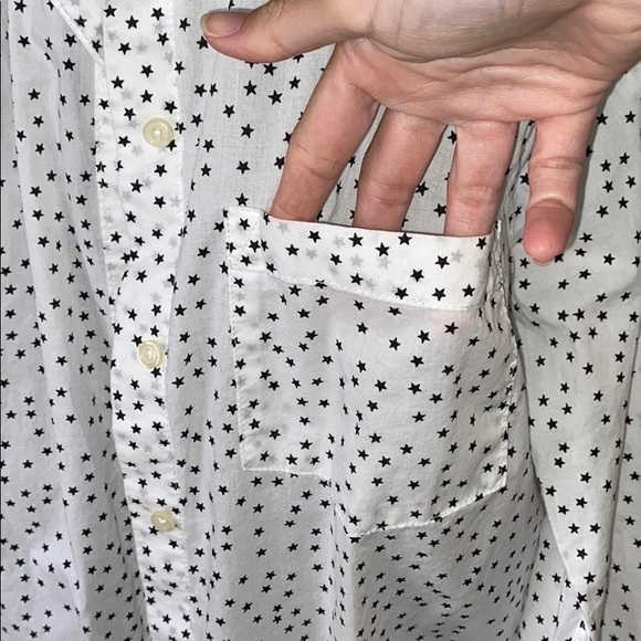 🎉LAST CHANCE ITEM! Old Navy Star Print Long Sleeve Shirt - Picture 3 of 5
